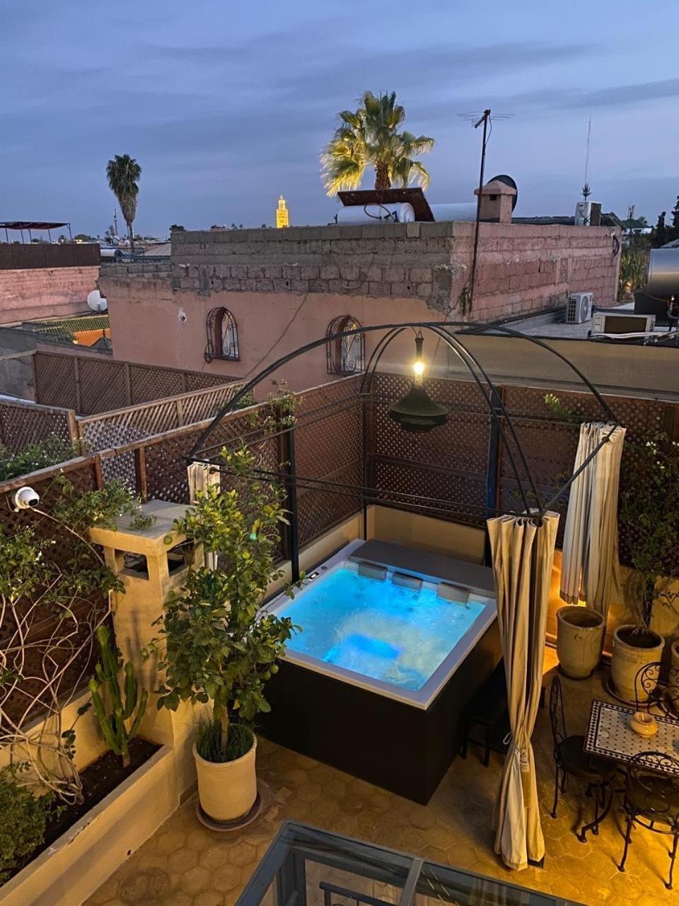 Riad Art De Vivre Avec Jacuzzi 마라케시 외부 사진